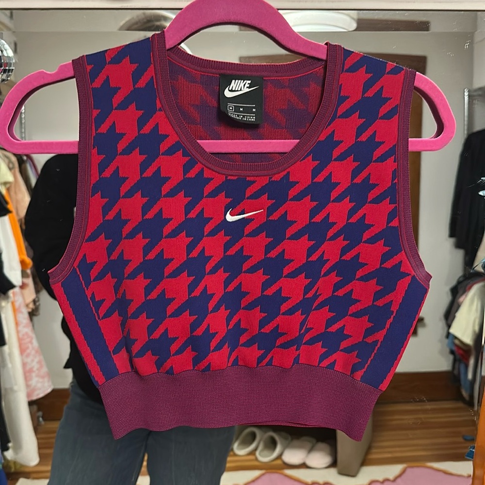 Nike Houndstooth Crop Top